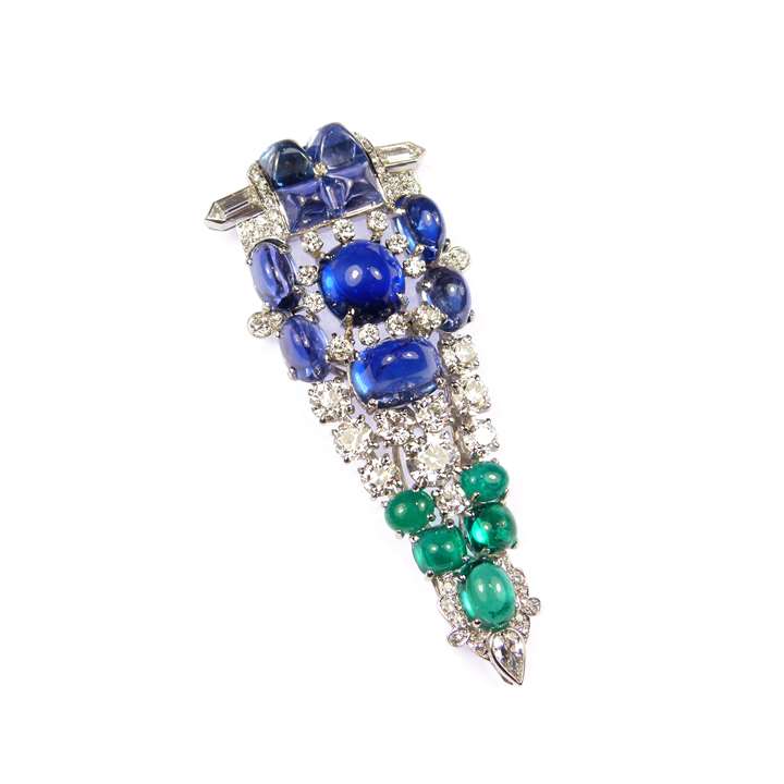 Magnificent sugarloaf sapphire, emerald and diamond arrowhead cluster clip brooch-pendant
